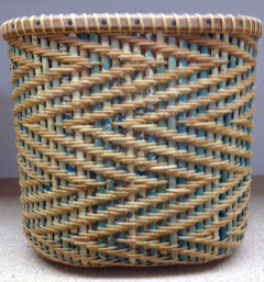 Nantucket zig zag basket 9x 5 1/2 x 8 1/2 tall race track woven with real dyed staves and natural weaver